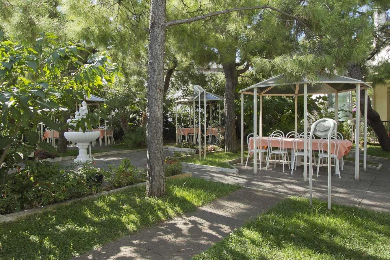 Hotel La Maestra Grottammare Luaran gambar