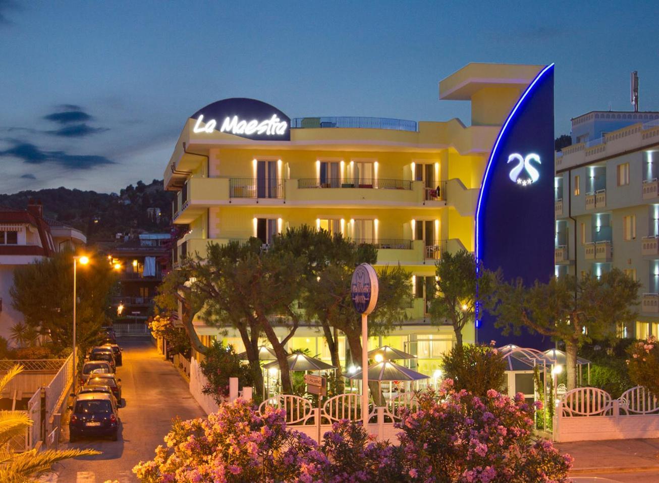 Hotel La Maestra Grottammare Luaran gambar